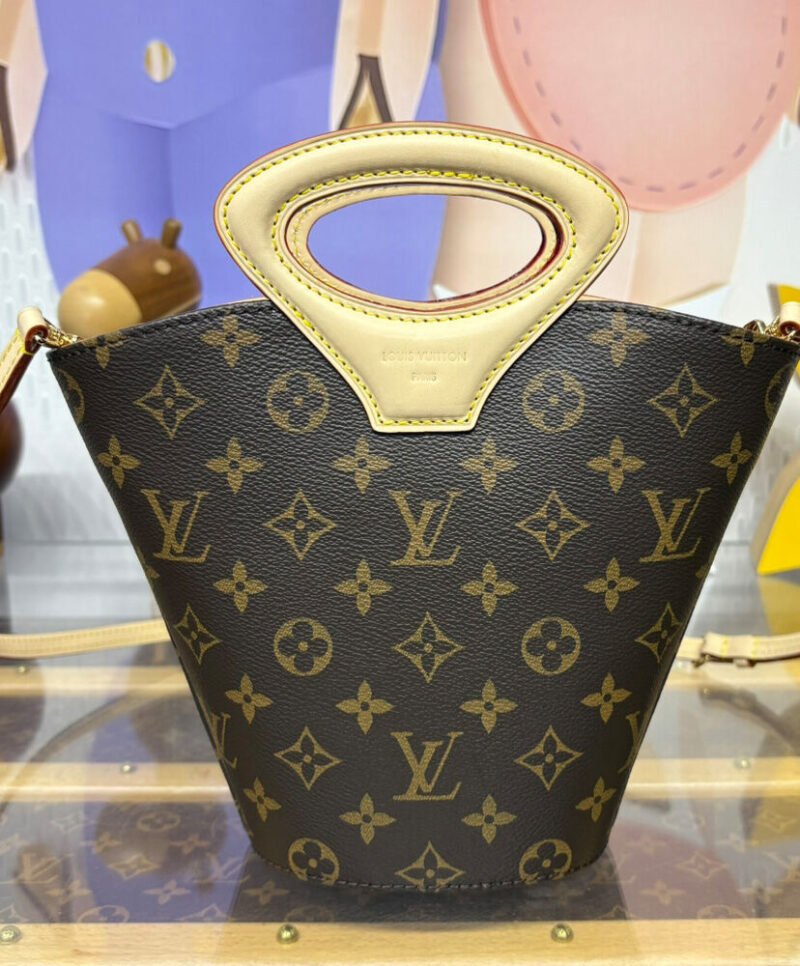 Louis Vuitton Rivage BB M14680 Brown